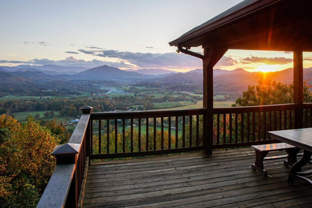 Smoky Mountain Retreat With Hot Tub, Arcade Games Villa Pigeon Forge Exterior photo