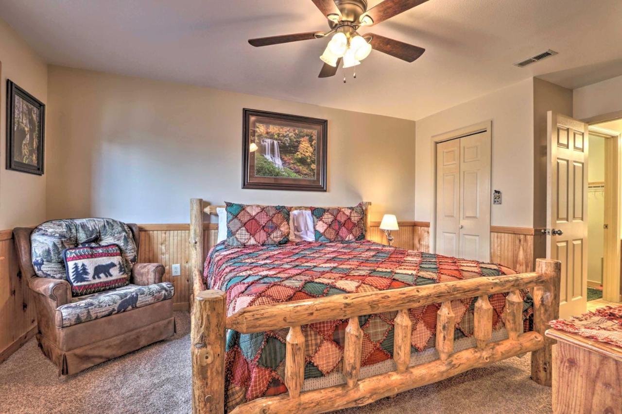 Smoky Mountain Retreat With Hot Tub, Arcade Games Villa Pigeon Forge Exterior photo