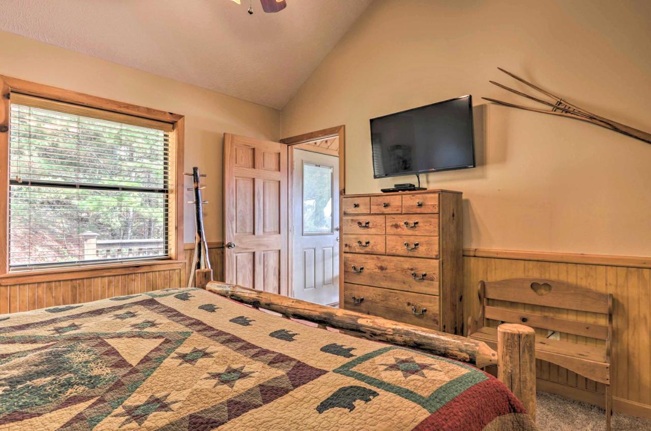 Smoky Mountain Retreat With Hot Tub, Arcade Games Villa Pigeon Forge Exterior photo